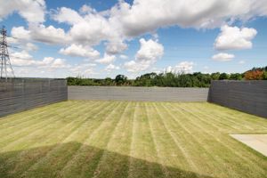 Photo 8- click for photo gallery